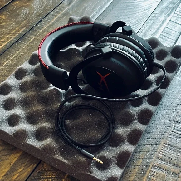 HyperX Headset - Picture 1 of 8